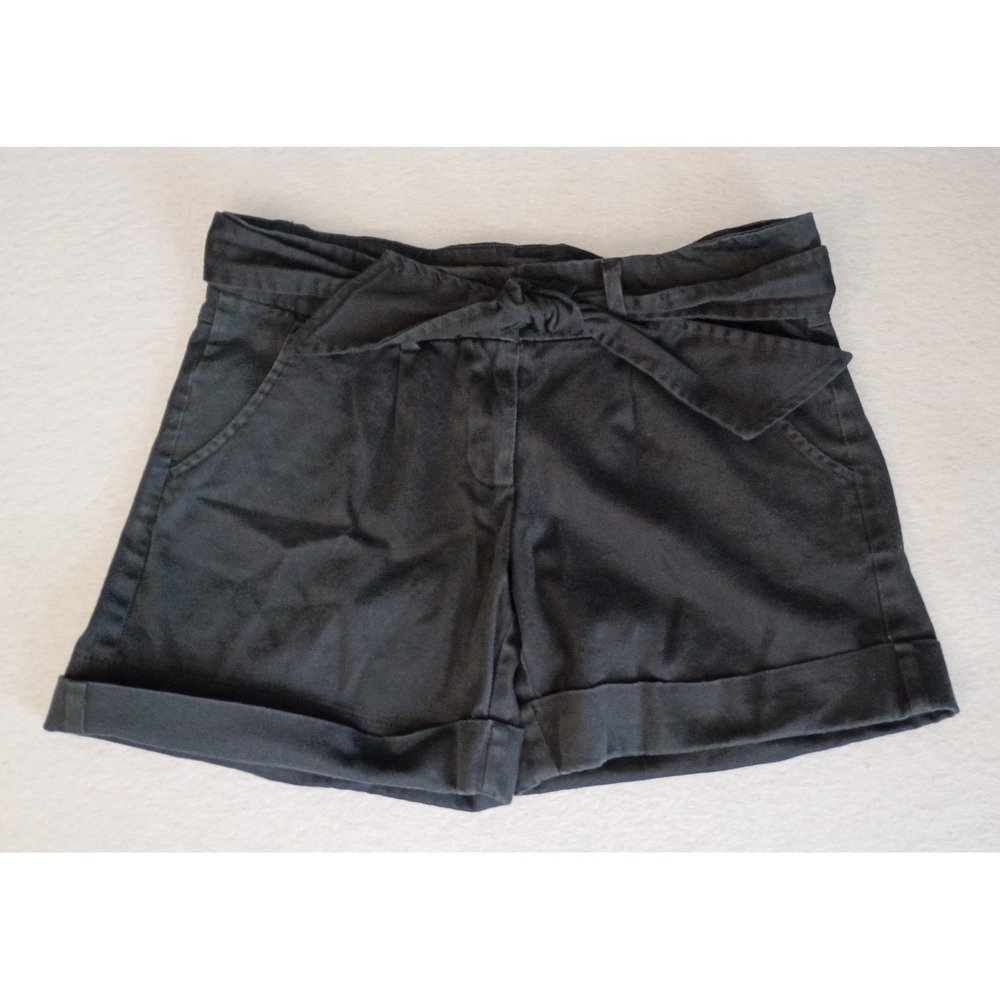 The Limited Drew Fit Sz 10 Shorts Black Tie Belt Roll Tab‎ Cuffs Pockets